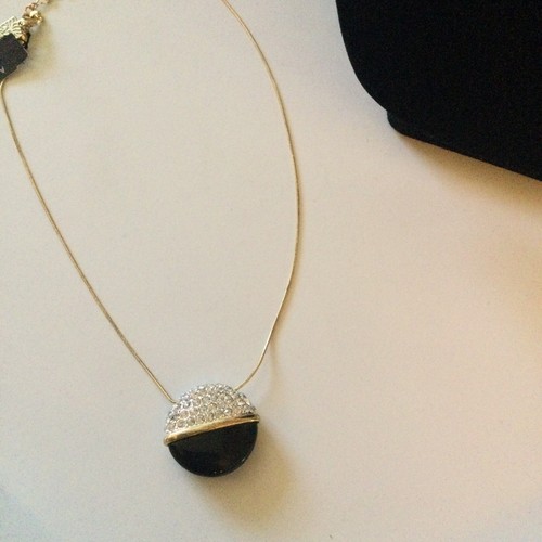 VINTAGE ANNE KLEIN PAVE CRYSTAL AND ENAMEL PENDANT NECKLACE BLACK GOLD NWT - Picture 12 of 12