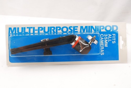 Multi-Purpose Mini pod - works as Table Top, Hand Grip, Car Mount - Mini Tripod - Picture 6 of 10