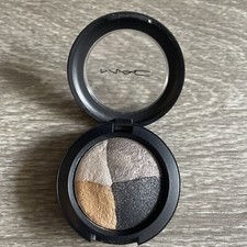 MAC Mineralize Eyeshadow ASSEMBLAGE  2.2g/0.07oz NWOB - RARE 