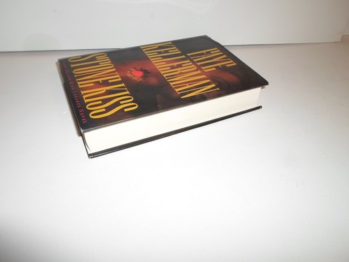 *Large Print* Stone Kiss Faye Kellerman Hardcover Book Easy Reader Reading Type - Picture 5 of 6