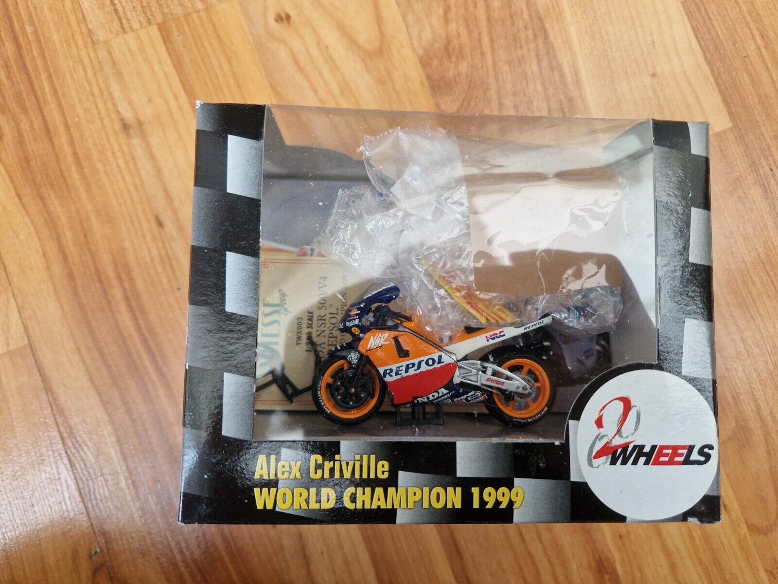 Foto 1 di 3