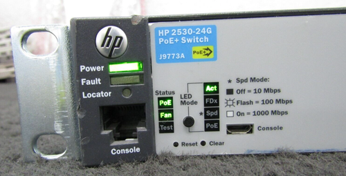 HP J9773A 2530-24G-PoE+ 24-Port Gigabit Switch - Picture 2 of 4
