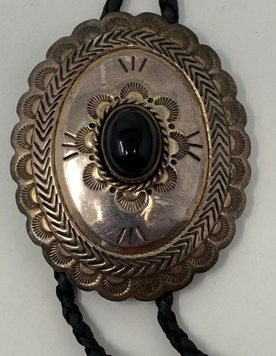 Vintage Classic Elegant Heavy Sterling Silver Concho Black Onyx Ornate Bolo Tie - Picture 6 of 10