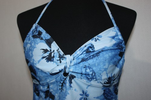 Juego de tankini Halter Catalina Lola Fit talla L (10-12) azul floral recogido - Imagen 3 de 10