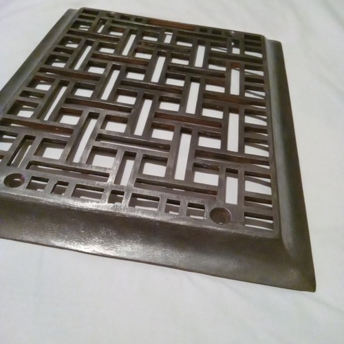 Griglia a pavimento in ghisa coperchio registro sfiato calore metallo nudo 11,5x9,5 vintage - Foto 4 di 9