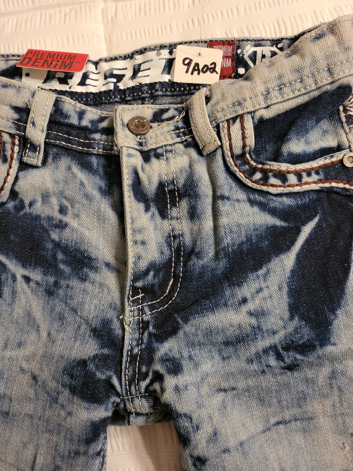 Picture 2 of 5