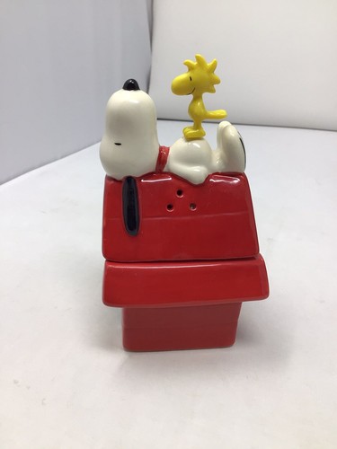 Westland Peanuts Snoopy Woodstock Magnetic Salt and Pepper Shakers Box