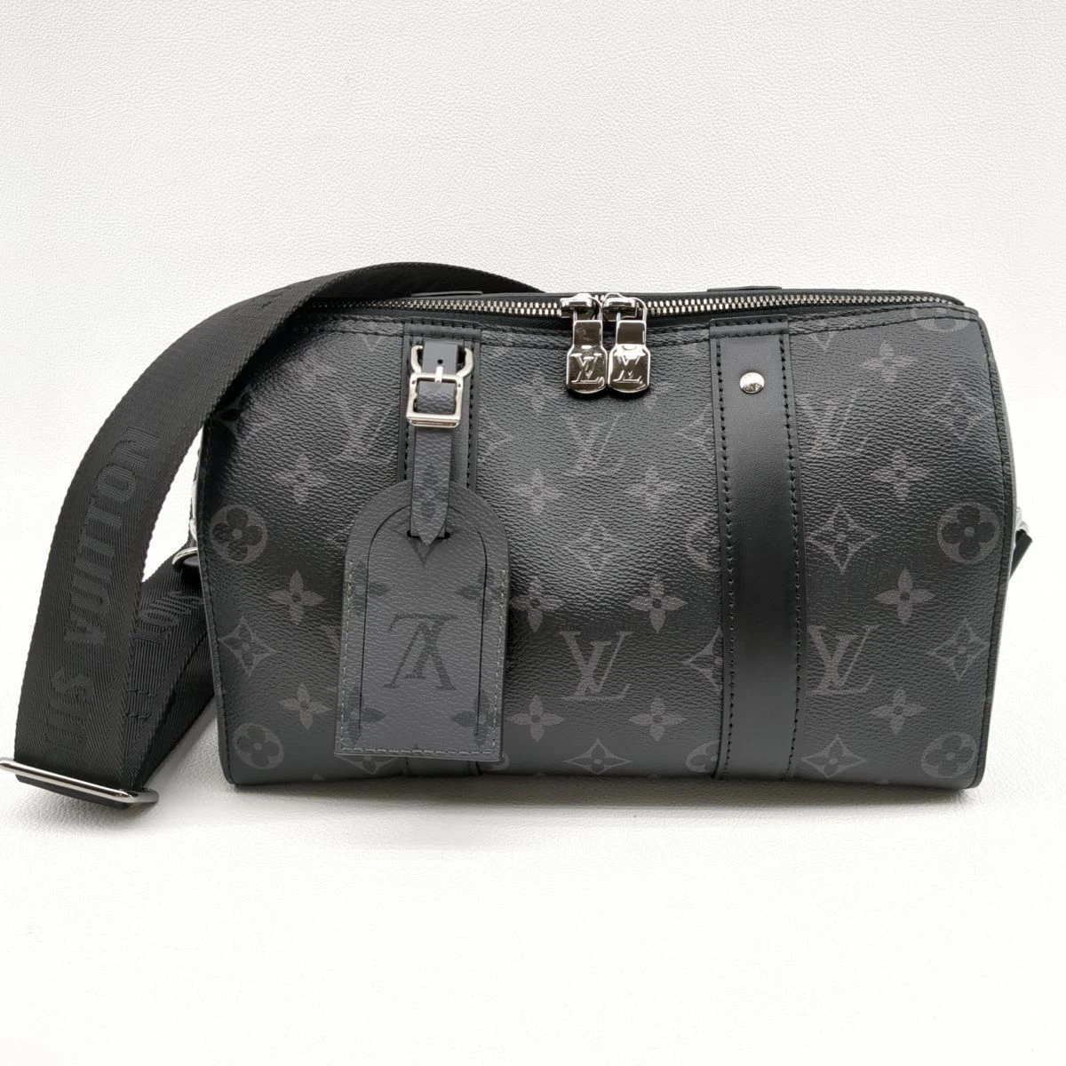Louis Vuitton M45936 Shoulder Bag City Keepall Monogram Eclipse 