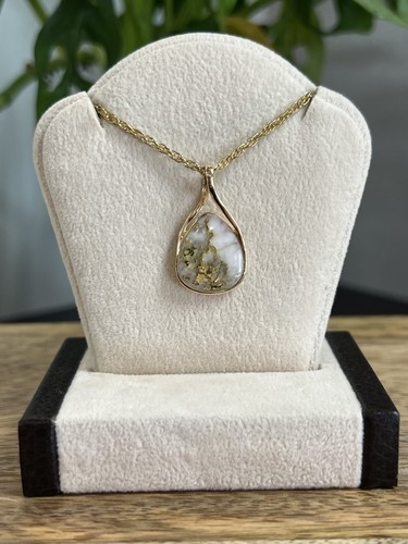 Natural Gold in Quartz Custom Pendant 14 Kt. PN767QX - Picture 10 of 10