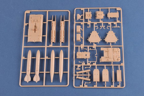 HobbyBoss 1/72 Russian 4K51 Rubezh Coastal ASM with P-15 Plastic Model Kit [8293 - Picture 6 of 11