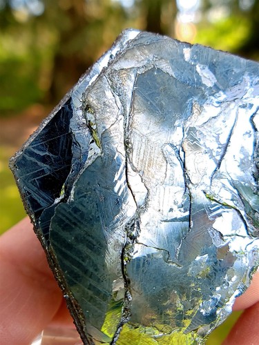 Muestra de cristal rosa de hierro hematita #8 - Imagen 5 de 9
