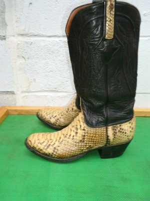 rattlesnake boots lucchese