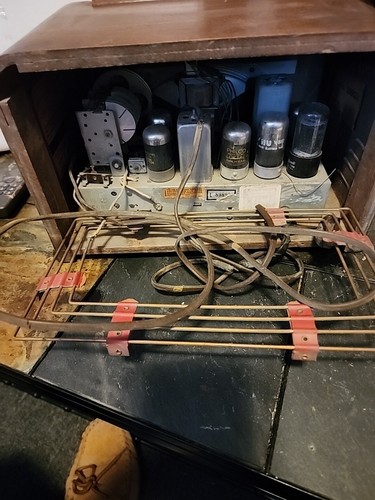 RARA - Radio d'epoca 1942 Philco L89899 7 valvole - COSÌ COM'È ricambi/restauro legno - Foto 7 di 10