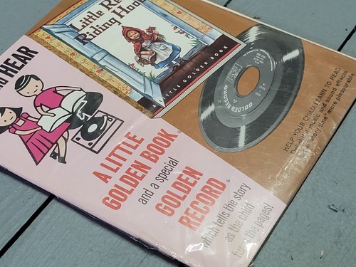 Vinyl Record Vintage Little Red Riding Hood Sealed 45RPM+Golden Book Hear&Read - Bild 2 von 7