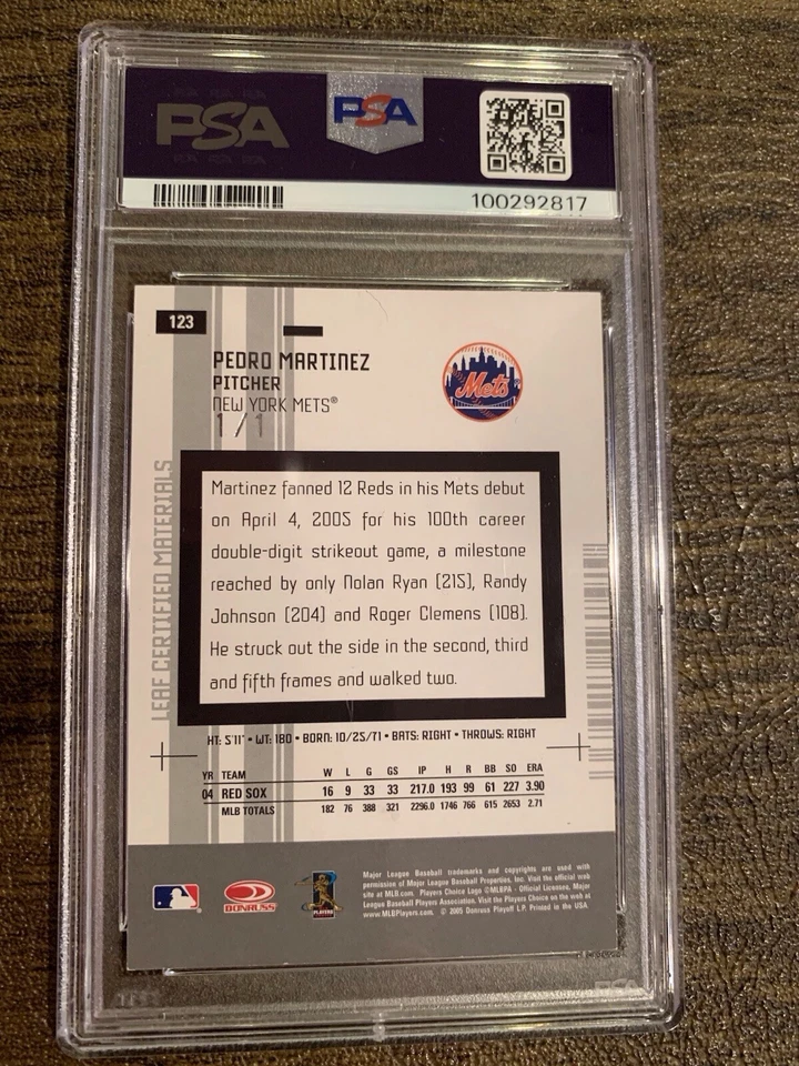 Pedro Martínez 2005 hoja certificado Mat. Autógrafo rojo espejo 1/1 PSA EX-MT 6 Foto 2 de 3