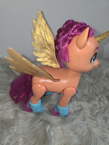 My Little Pony: A New Generation Sing 'N Skate Sunny Starscout - NO microphone - Picture 4 of 8