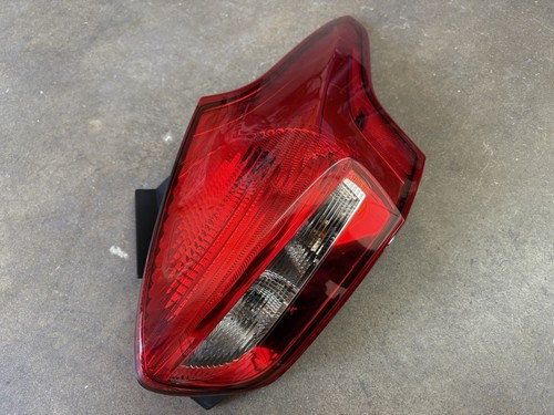 2015-2018 Ford Focus ST OEM Tail Lights Taillights - Picture 9 of 15