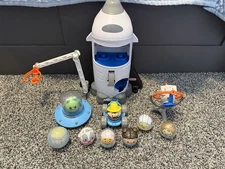 Little Tikes Toddler Tots AstroTots Play Set 9 Figures & Spaceship UFO Rover