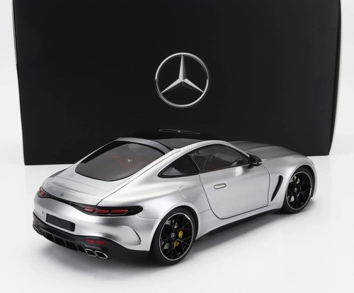Mercedes AMG GT 63 GT63 1:18 genuino plata C192 edición concesionario por NZG - Imagen 2 de 5