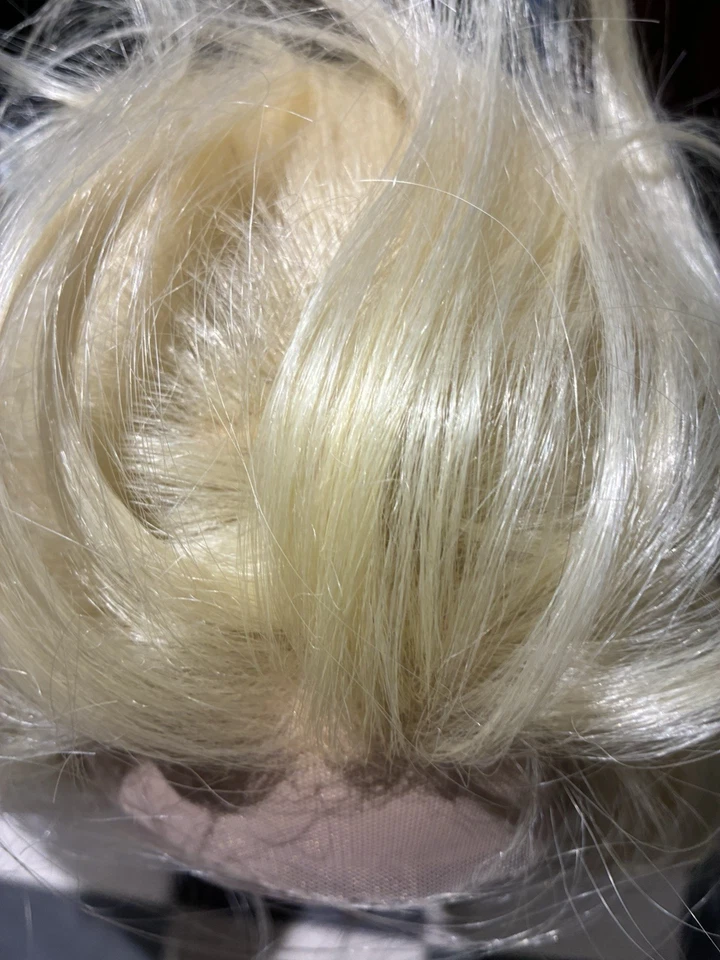Blonde Lacefront - Image 2 of 4