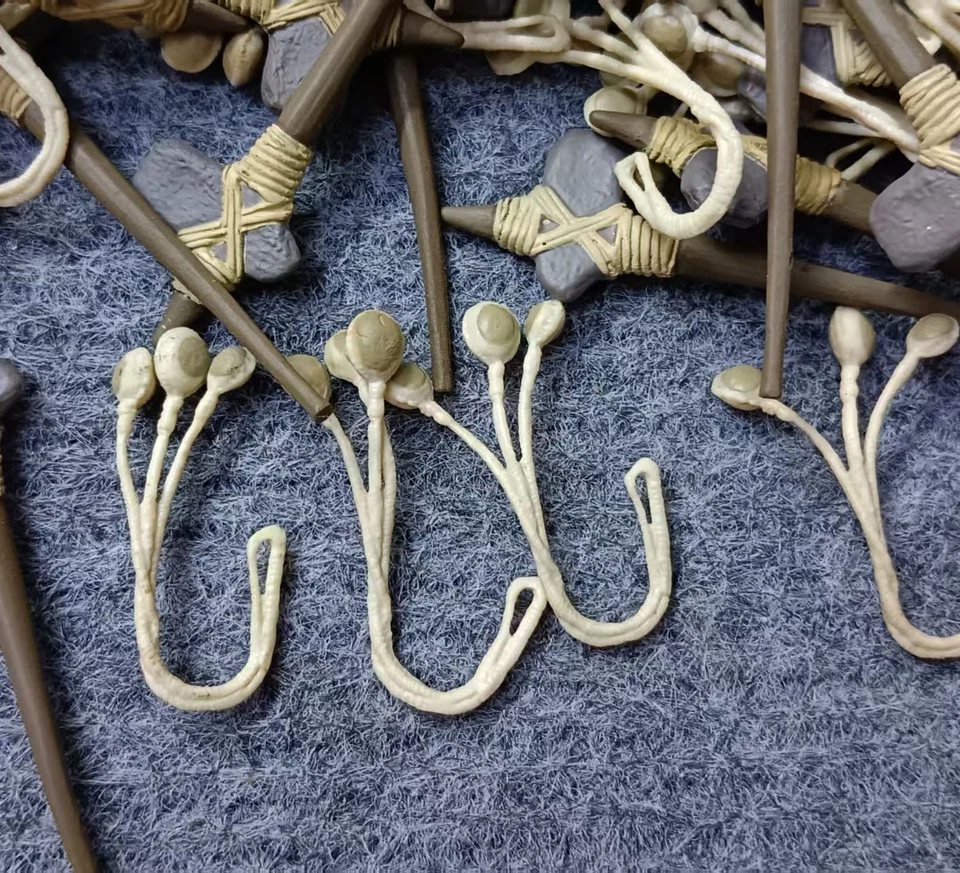 lote de 50 (25+25) acessórios de bonecos Indiana Jones UGHA WARRIOR 3,75" 1/18 - Imagem 3 de 4