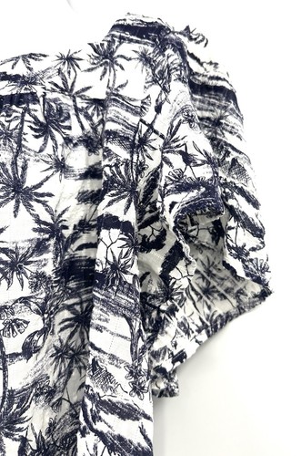 Torrid Clip Jacquard Square Neck Flutter Sleeve Top Size 3 - Picture 6 of 11