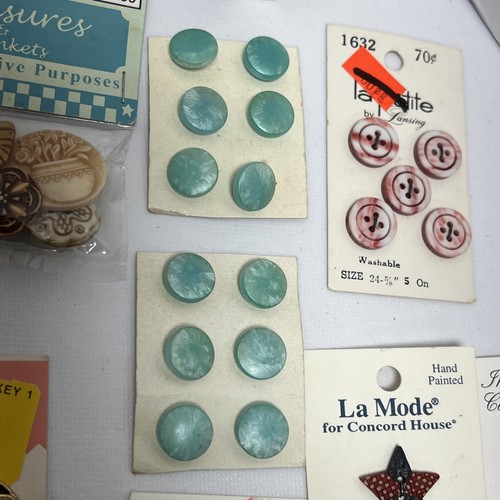 Vintage Neu & Gebraucht Knöpfe Konvolut verschiedene Größen Formen Farben Typen 200+ - Bild 19 von 21