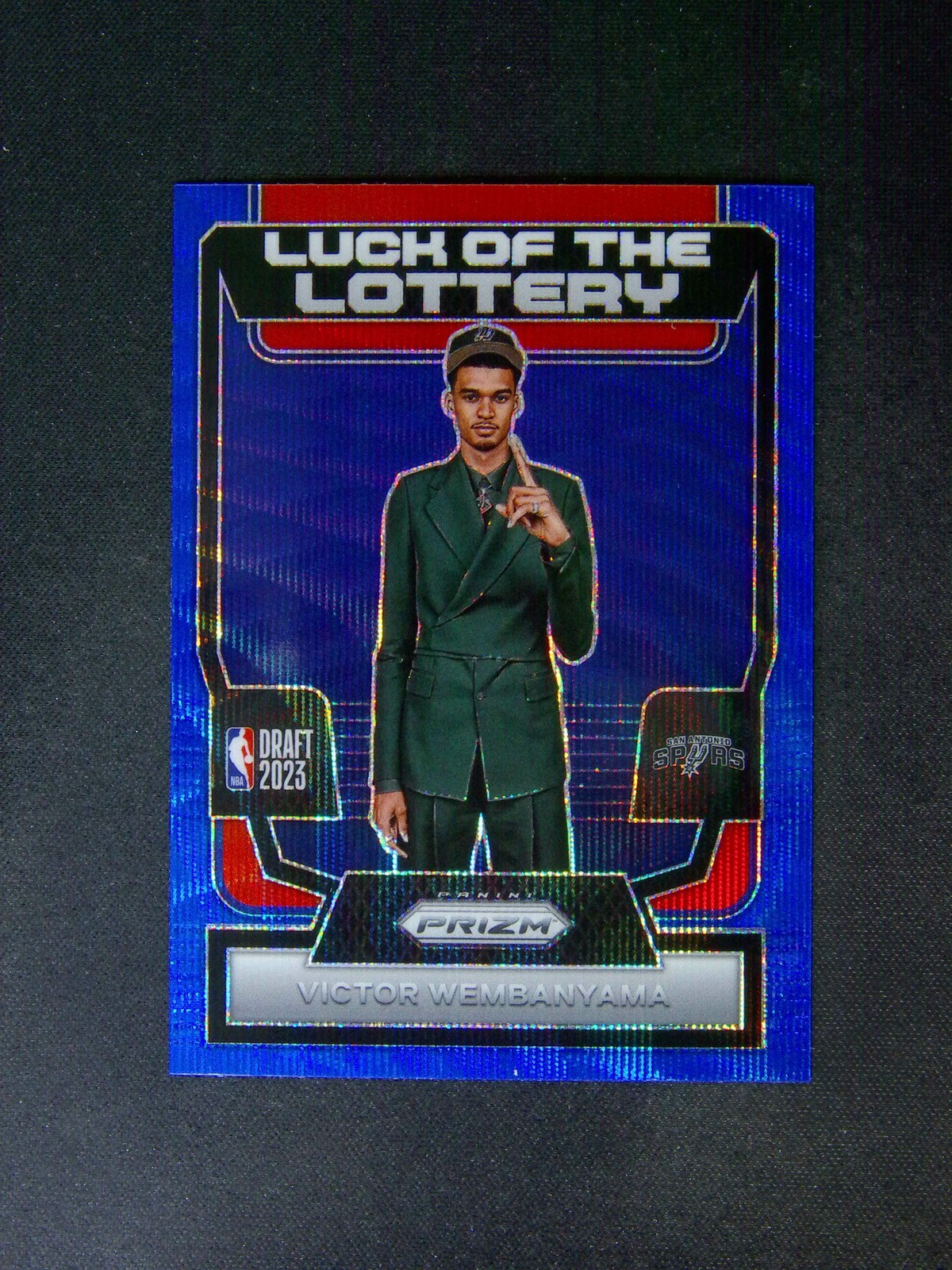 2023-24 Panini Prizm Victor Wembanyama #7 RC Luck Of The Lottery Blue Wave