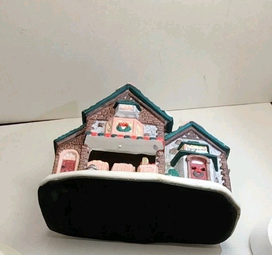 Picture 4 of 8