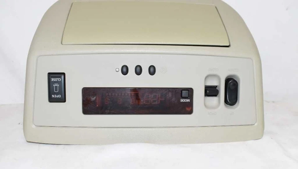 Front Overhead Console Sunroof Garage Opener Homelink 04-06 INFINITI QX56 C31 — 第 3/4 张图片