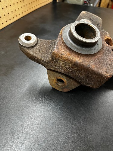 Genuine MAXTRAC Spindle 703030B (P) Passenger Side RH Spindle Ford Ranger 01-09 - Picture 3 of 7
