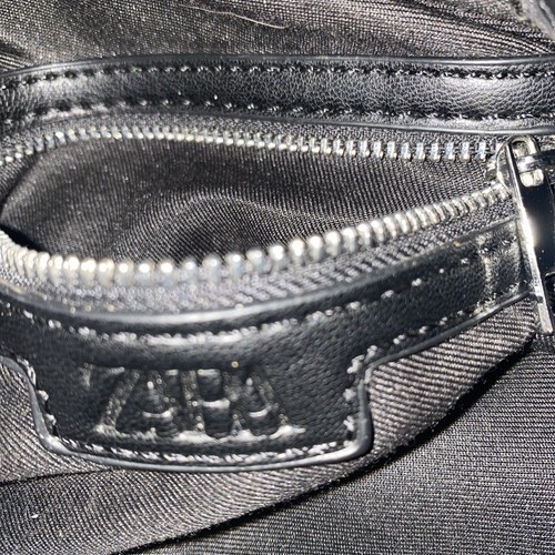 Zara Women's Black Zipper Adjustable Strap Shoulder Bucket Drawstring Bag EUC - Picture 7 of 8