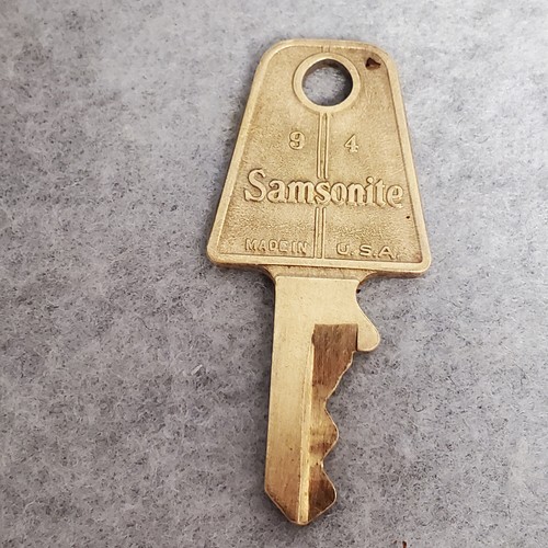 Vintage Samsonite Luggage Suitcase Brass Key No. 94 - Picture 1 of 2