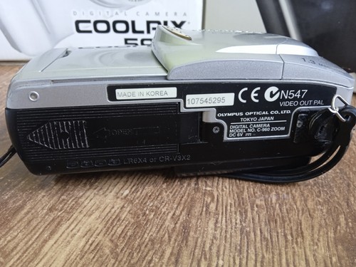 π° Olympus Camedia C-960 Zoom Digital Camera  1.3MP with Memory card Tested - Picture 13 of 14