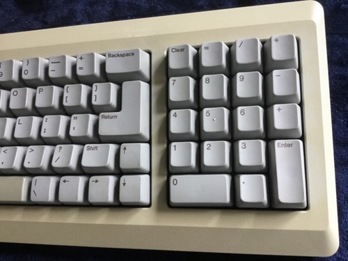 Vintage Rare Original Apple Computer M0110A Keyboard Brown Letters Japan - GT43 - Picture 3 of 7