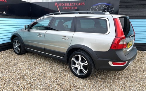 VOLVO - XC70 - D4 - SE LUXURY - AWD - 2.4 DIESEL - ESTATE - 4WD - - Picture 14 of 24