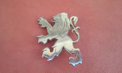 PEUGEOT 104 203 204 304 403 404 504 604 J7 Emblème Lion Avant/Front Badge Emblem - Imagen 5 de 7
