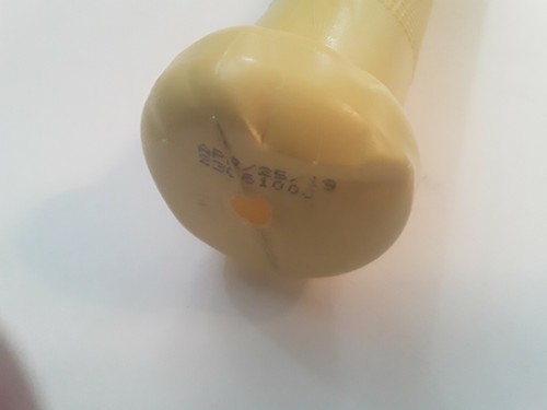 Official Wiffle Ball Bat MADE IN USA Yellow  Generation 4 Wiffle Ball - Picture 2 of 4