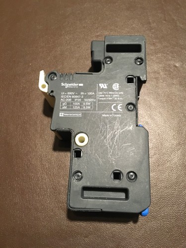 VAT INC Schneider DF22N Fuse Switch Disconnector 1N Pole 125A Fuse Current (63) - Picture 3 of 3