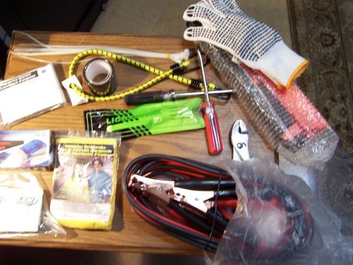 2024 Kia Emergencies Roadside Assistant Kit Bag 13” with all tools Mint - Picture 3 of 11