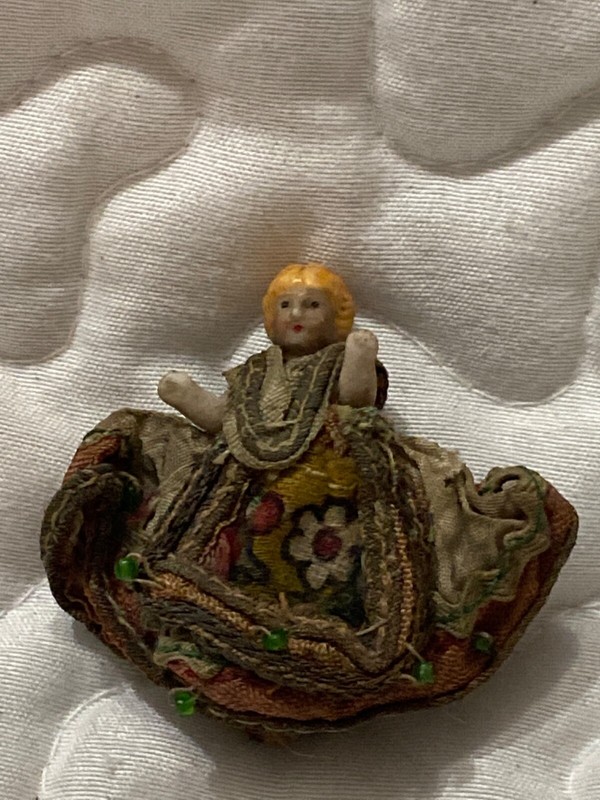 Antique JOINTED ALL PORCELAIN MINIATURE GERMAN CARL HORN DOLL, 1.75 inches