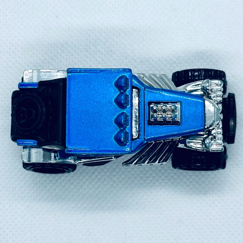 Hot Wheels 2012 Baja Bone Shaker Skull Flag Toy Car - Picture 2 of 7