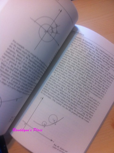 E : The Story of a Number by Eli Maor, Princeton Science Library:New Paperback - Bild 6 von 8