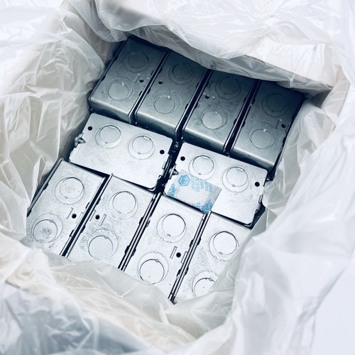 BOX OF 20 EATON CROUSE-HINDS TP671, 2-1/2" DEEP METALLIC MASONRY BOX  - Picture 4 of 4