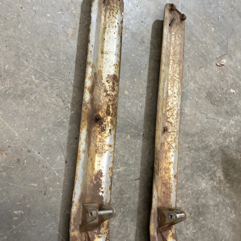 (2) 1974 Vintage Snowmobile Skiroule RTX 440 Skis Good — 第 3/4 张图片