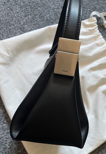 OSOI Bean Shoulder Bag/Clutch in Black Leather - GREAT CONDITION - Bild 3 von 5