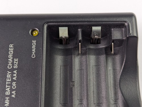 Original Sony Charger BC-C52B Ni-MH Battery Charger AA or AAA Size - Imagen 7 de 9
