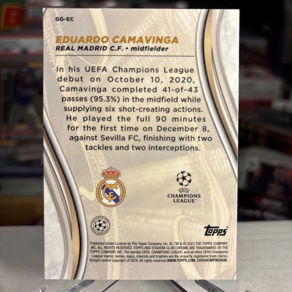 Eduardo Camavinga 2022-23 Topps Stadium Club UCL UEFA Gold Glimpses REFRACTOR - Image 2 of 3