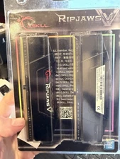 G.Skill RipJaws V 16GB (2x8GB) PC4-28800 (DDR4-3600) Memory F4-3600C18D-16GVK