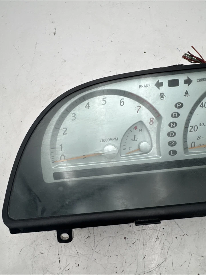 2002-2004 Toyota Camry LE Speedometer Instrument ID-83800-06682-00 B368-01 Foto 2 de 4